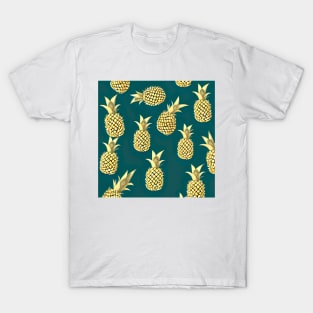 Golden pineapple pattern on a green background T-Shirt